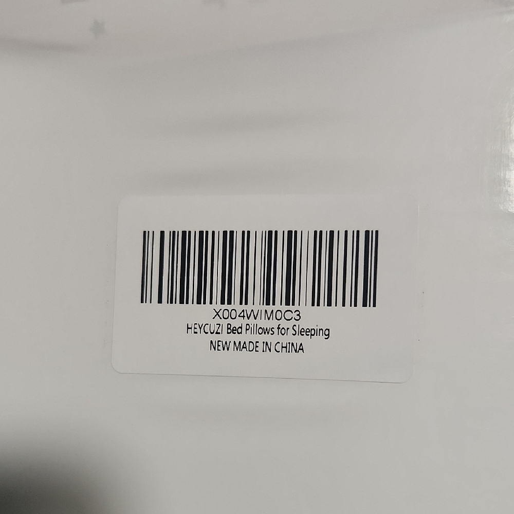 Heycuzi Luxury Cooling Pillow - Picture 2 of 2
